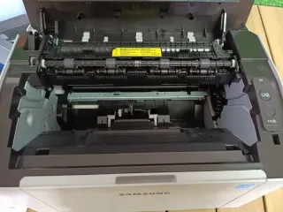 Impresora Láser Samsung Xpress SL-M2026