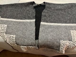 Capa Maje lana negra y gris talla única