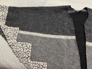 Capa Maje lana negra y gris talla única