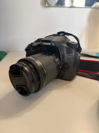Canon EOS 70D Kit Fotocamera