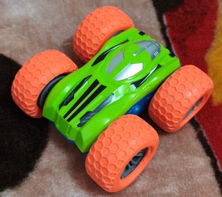 Coche Stunt Flip Over 4x4