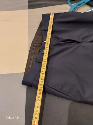 Traje de boda azul oscuro