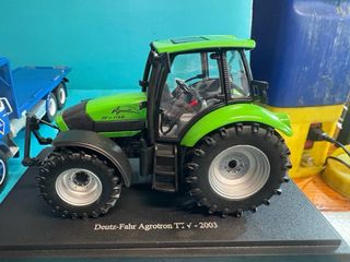 Camión Sava con Tractor Escala 1:43