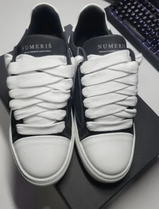 Numeris Atelier Acrílico Negro – Nuevas sin usar