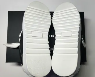 Numeris Atelier Acrílico Negro – Nuevas sin usar