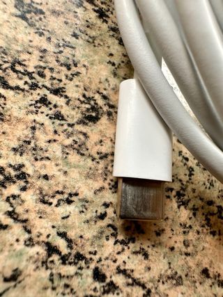 Cargador Apple MacBook Pro 14 15 16 96W M1 M2 M3