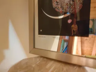 Quadro Vogue con cornice dorata