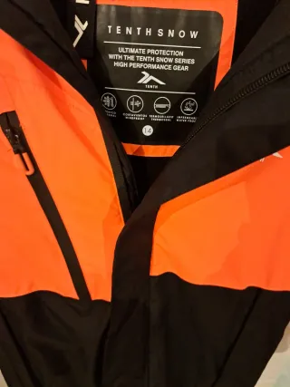 Cazadora TENTHSNOW naranja y negra