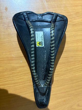 Sillín Speedneedle Negro Carbono