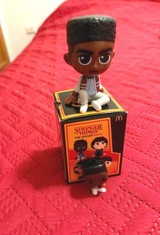 Confezione di figurine di Lucas di Stranger Things da McDonald's/Kinder