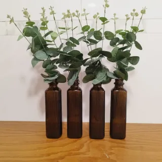 Set di 4 vasi marroni con eucalipto