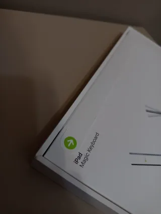 Teclado iPad Magic Keyboard 13" M3