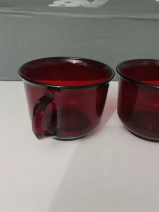 2 Tazze Vintage Rosse in Vetro