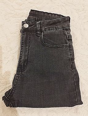 Vaqueros negros rotos talla S 36