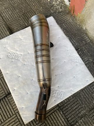 Escape LeoVince Suzuki GSXR (homologado)