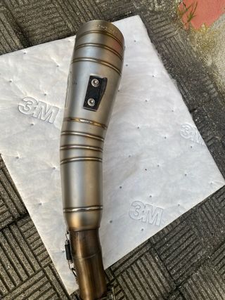 Escape LeoVince Suzuki GSXR (homologado)