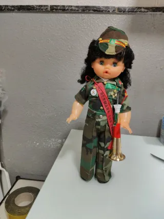Muñeca funcionando Legión Española mili ejercito