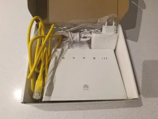 Router Huawei modello B311-221