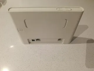 Router Huawei modello B311-221