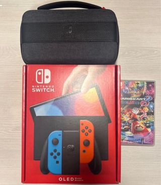 Nintendo Switch OLED + Mario Kart 8 Deluxe + Funda