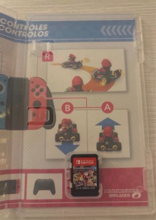 Nintendo Switch OLED + Mario Kart 8 Deluxe + Funda