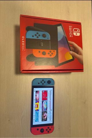 Nintendo Switch OLED + Mario Kart 8 Deluxe + Funda