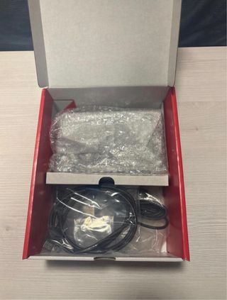 Nintendo Switch OLED + Mario Kart 8 Deluxe + Funda