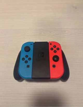 Nintendo Switch OLED + Mario Kart 8 Deluxe + Funda
