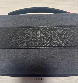 Nintendo Switch OLED + Mario Kart 8 Deluxe + Funda