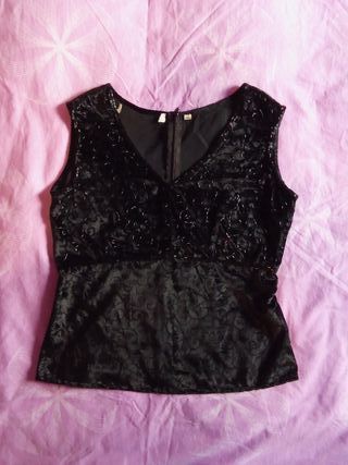 Elegante top in velluto nero