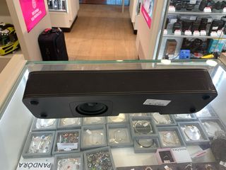 Barra de sonido negra