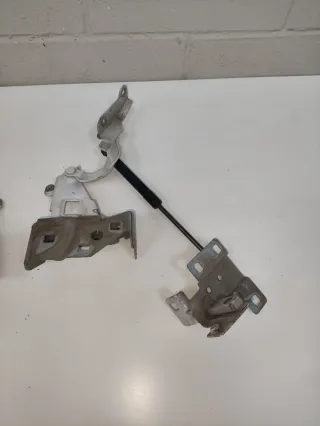 Bisagras de capó  Renault Trafic de 2016