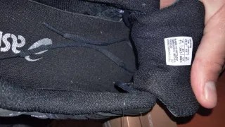 Zapatillas Asics Negras y Grises