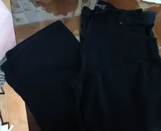 3 Pantaloni di varie marche da uomo