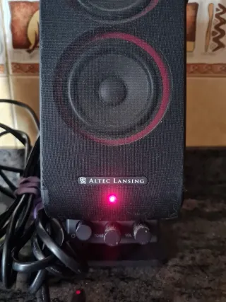 Altavoces Altec Lansing