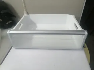 Cajones y baldas nevera Bosch 70x200