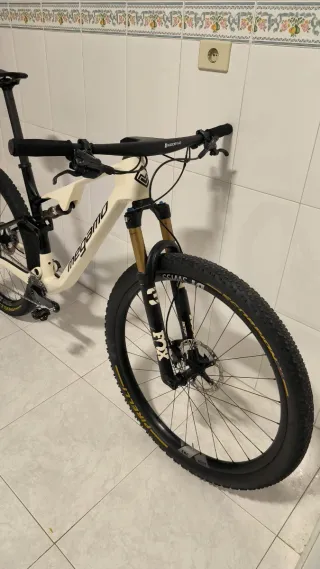 Megamo Track 04 Mejorada 2024 Talla L