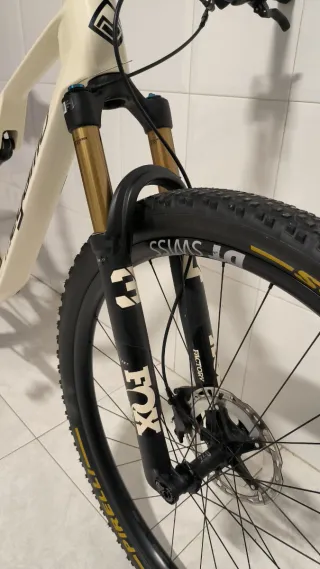 Megamo Track 04 Mejorada 2024 Talla L