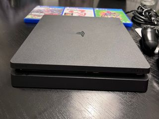 PS4 Slim 1TB Negra + 2 Mandos + Juegos