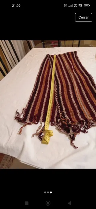 Bufanda tejida multicolor con flecos