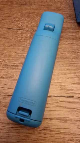 Consola Wii Azul + Wii Motion Plus + Wii Sports