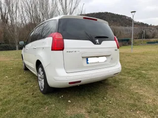 Peugeot 5008 2010