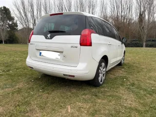 Peugeot 5008 2010