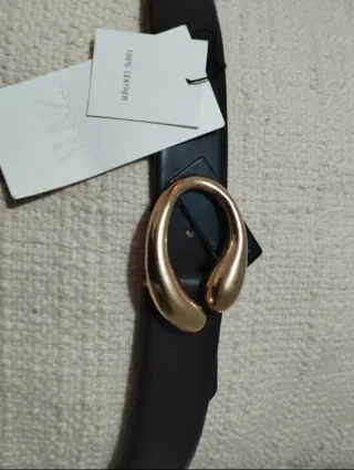 Cinturón Zara Hebilla Dorada Talla 85