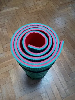 Esterilla deportiva enrollable