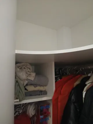 Armario juvenil madera