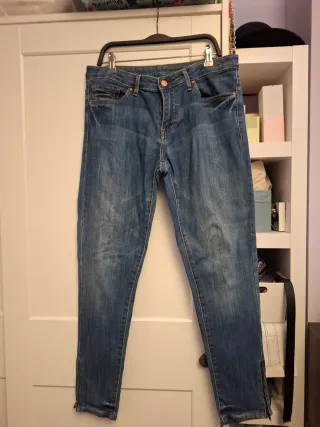 Pantalones pitillo Mango talla 40 con cremallera