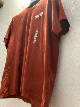 Camiseta Levi's Roja Talla M