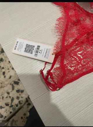 Vendo tutti completi intimi donna taglia 3 4 nuovi