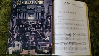 Libro Canciones Guitarra Tesla Bust A Nut